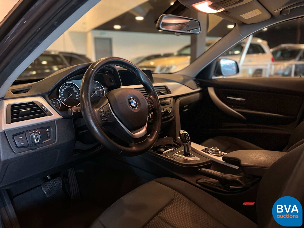 BMW 320i High Executive 3er Reihe 184PS 2012 -Org. NL-, 57-XPV-7.