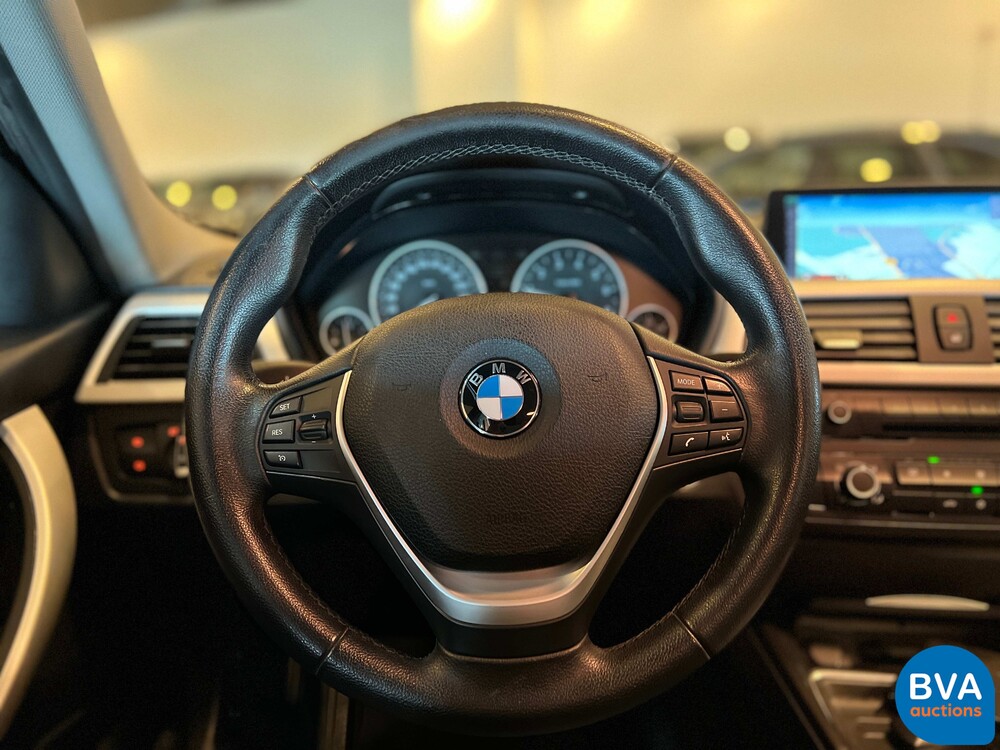 BMW 320i High Executive 3er Reihe 184PS 2012 -Org. NL-, 57-XPV-7.
