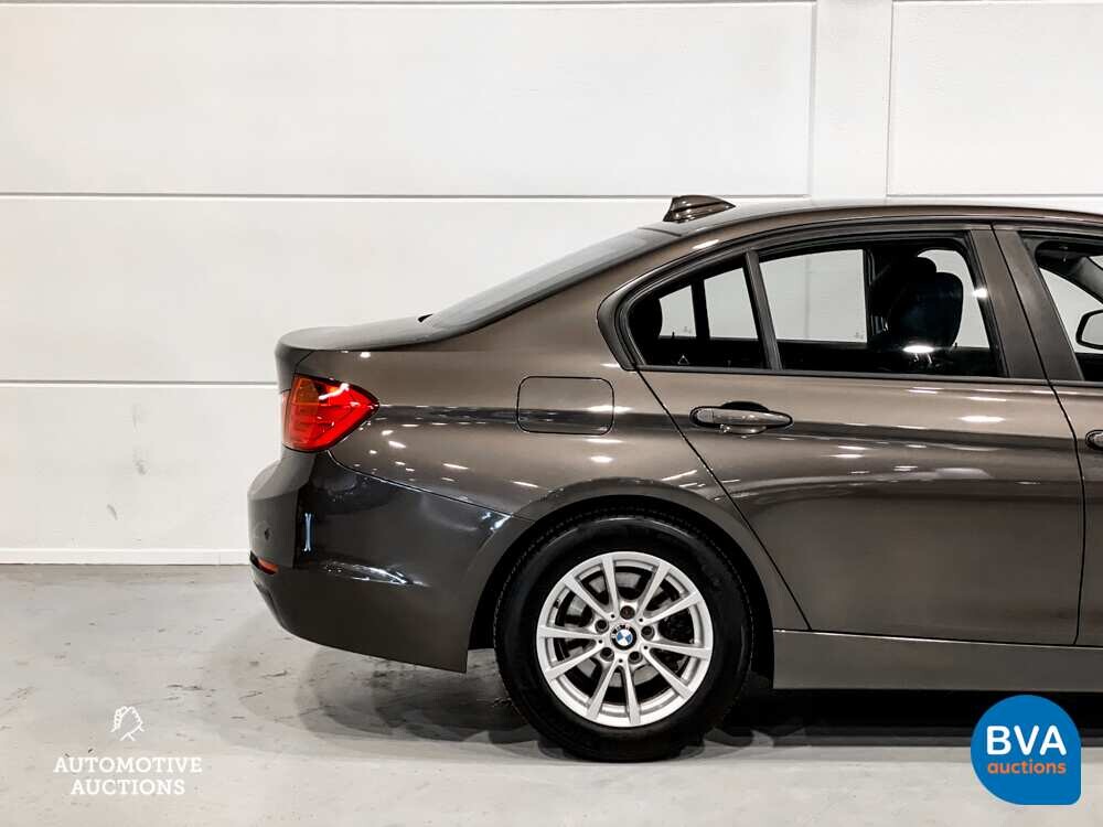 BMW 320i High Executive 3er Reihe 184PS 2012 -Org. NL-, 57-XPV-7.