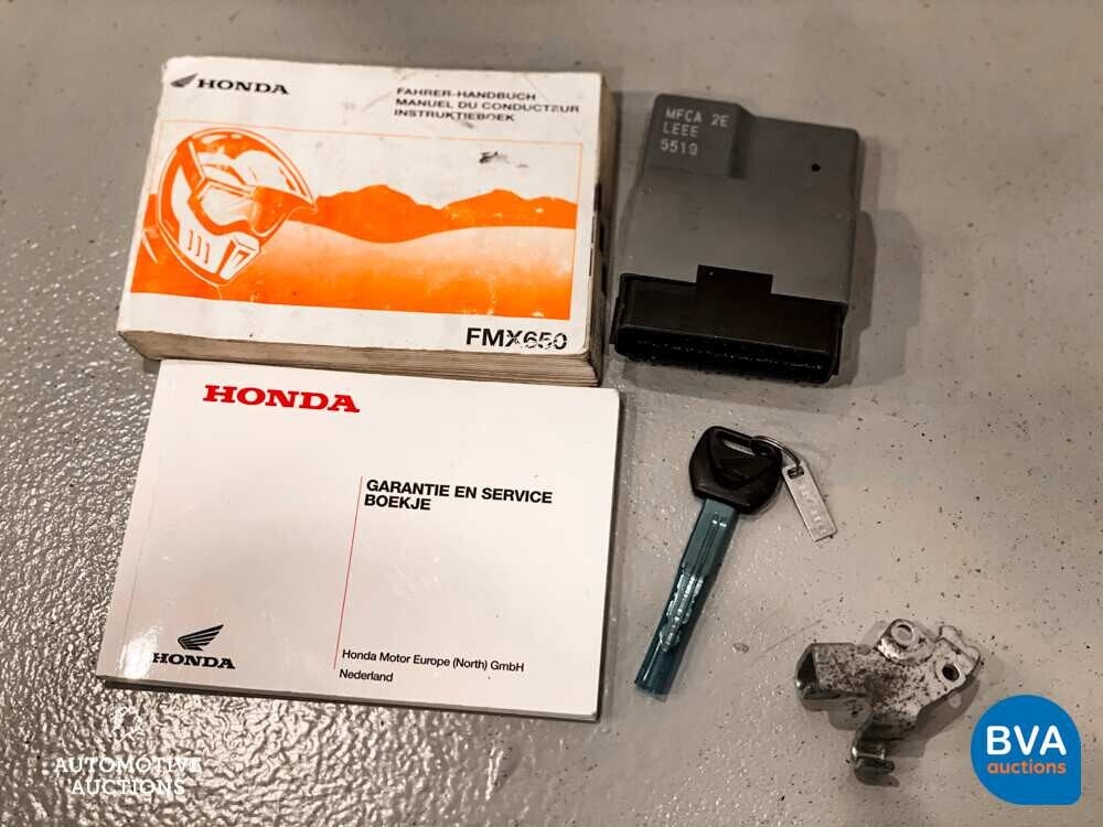 2005 Honda FMX650 Super Motard 35 PS, MN-XZ-36.