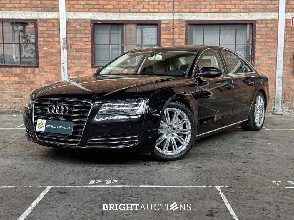 Audi A8 4.2 FSI Quattro V8 372hp 2011 (65,000 km)