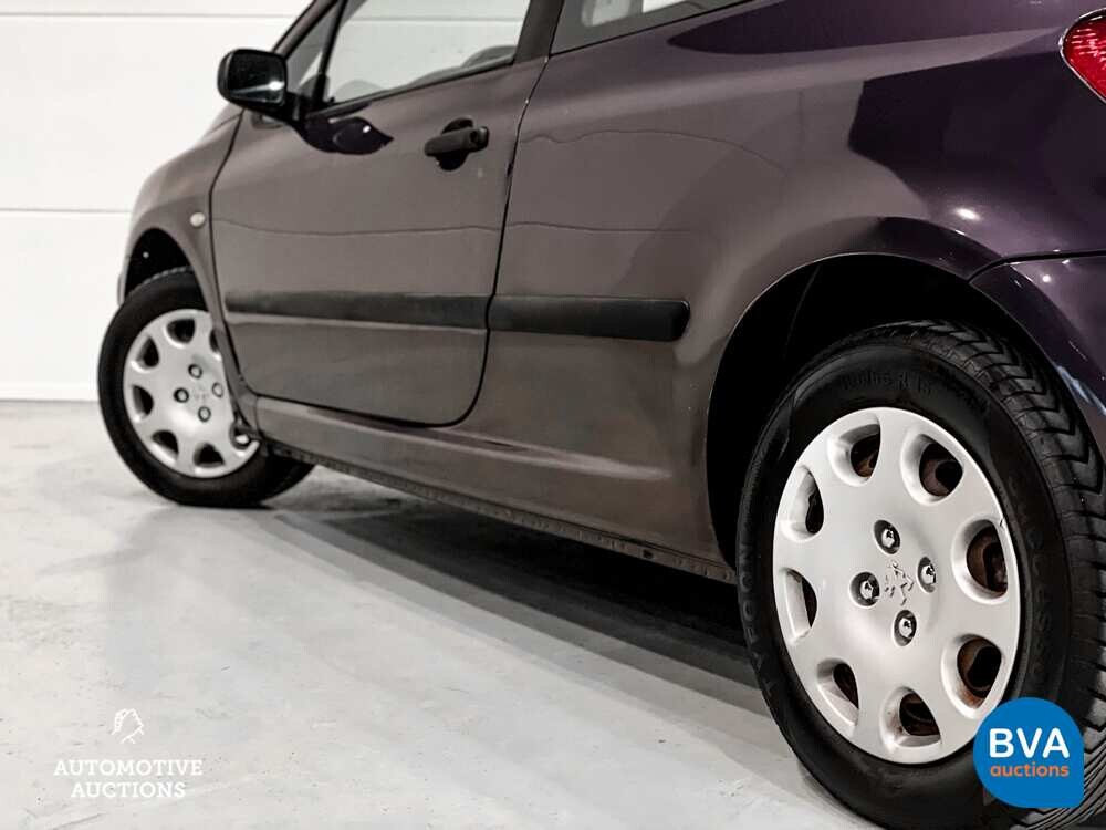 Peugeot 307 1.4 XR 75PS 2002 -Org. NL-, 52-JL-HT.
