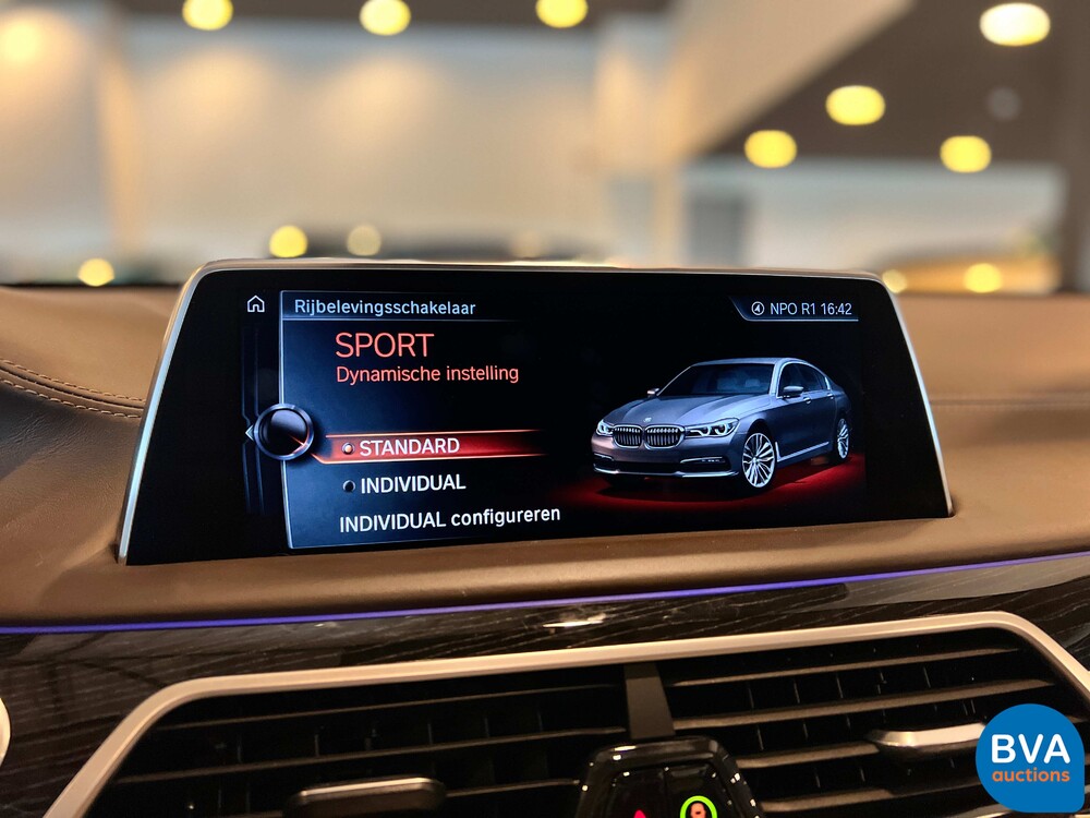 BMW M760Li xDrive M-Sport V12 7er LANG 609pk 2016 G12, L-128-BS.