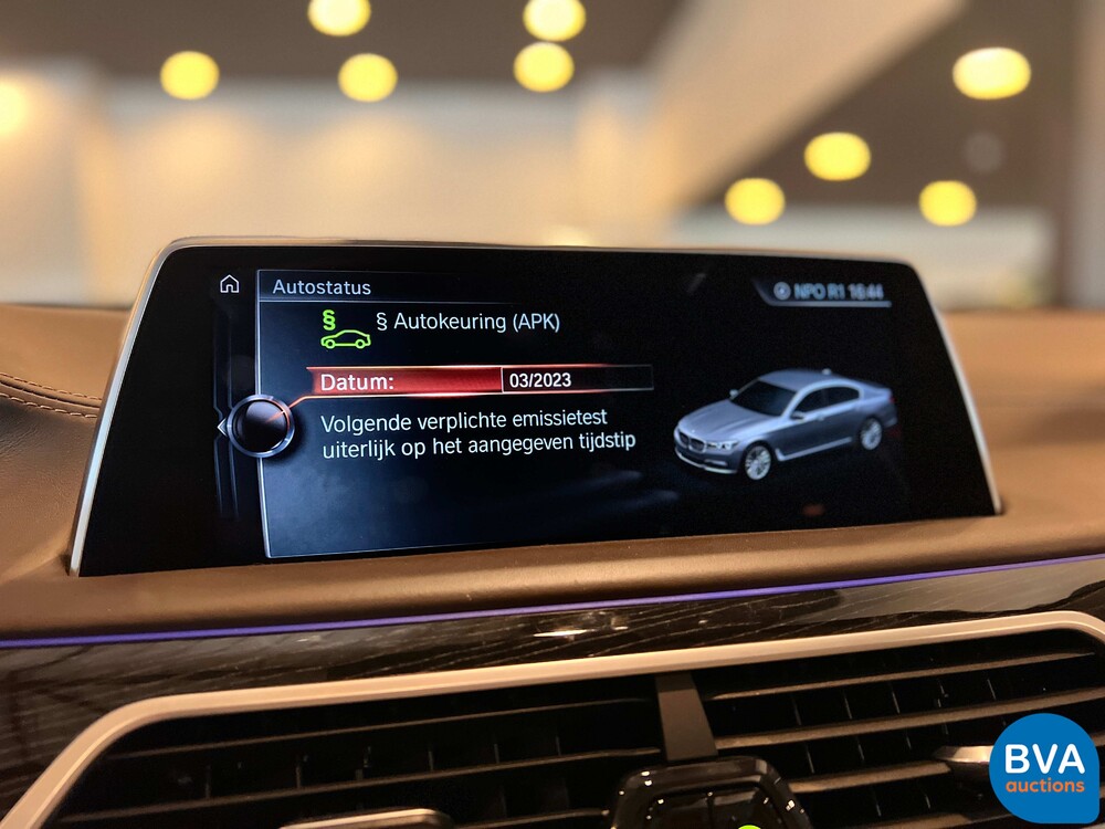 BMW M760Li xDrive M-Sport V12 7er LANG 609pk 2016 G12, L-128-BS.