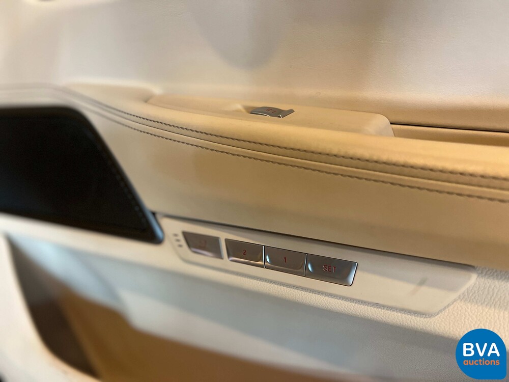 BMW M760Li xDrive M-Sport V12 7er LANG 609pk 2016 G12, L-128-BS.