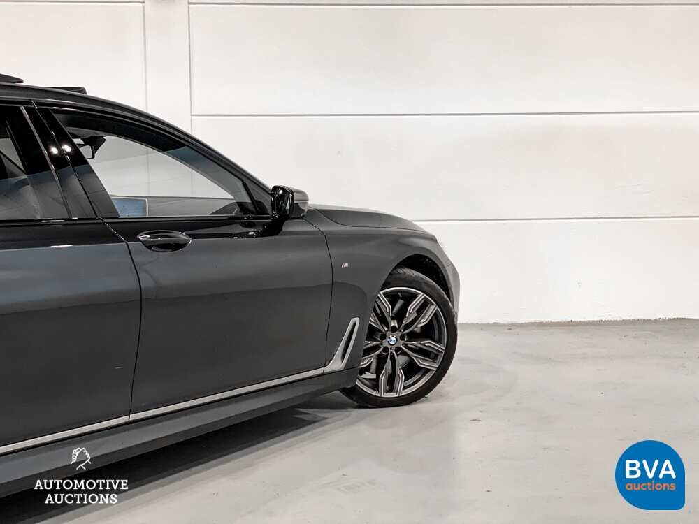 BMW M760Li xDrive M-Sport V12 7er LANG 609pk 2016 G12, L-128-BS.