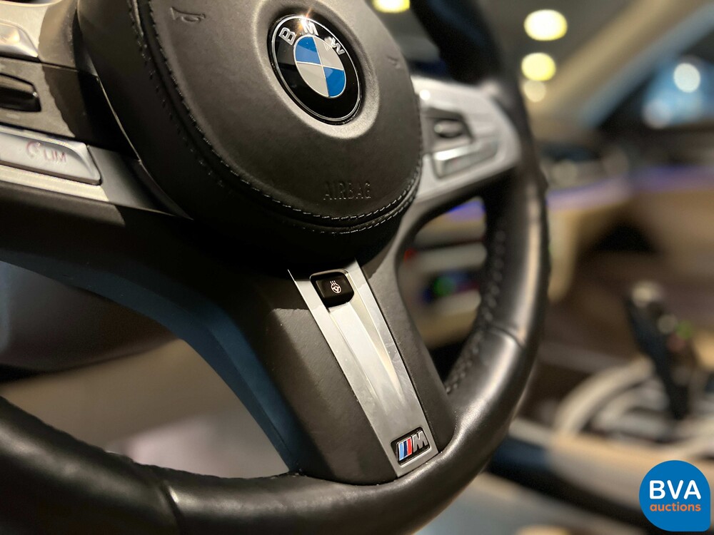 BMW M760Li xDrive M-Sport V12 7er LANG 609pk 2016 G12, L-128-BS.