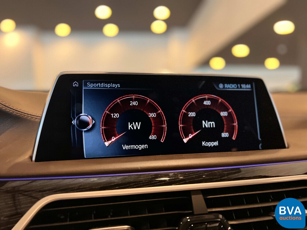 BMW M760Li xDrive M-Sport V12 7er LANG 609pk 2016 G12, L-128-BS.