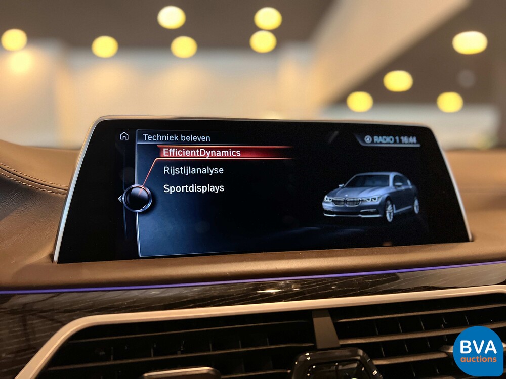 BMW M760Li xDrive M-Sport V12 7er LANG 609pk 2016 G12, L-128-BS.