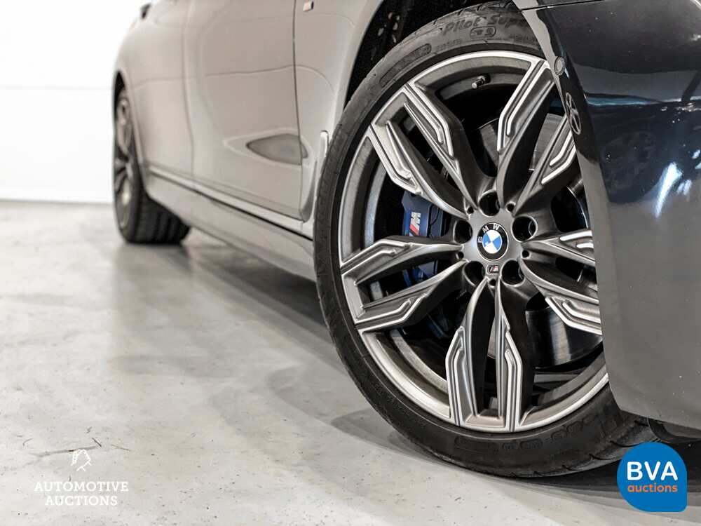 BMW M760Li xDrive M-Sport V12 7er LANG 609pk 2016 G12, L-128-BS.