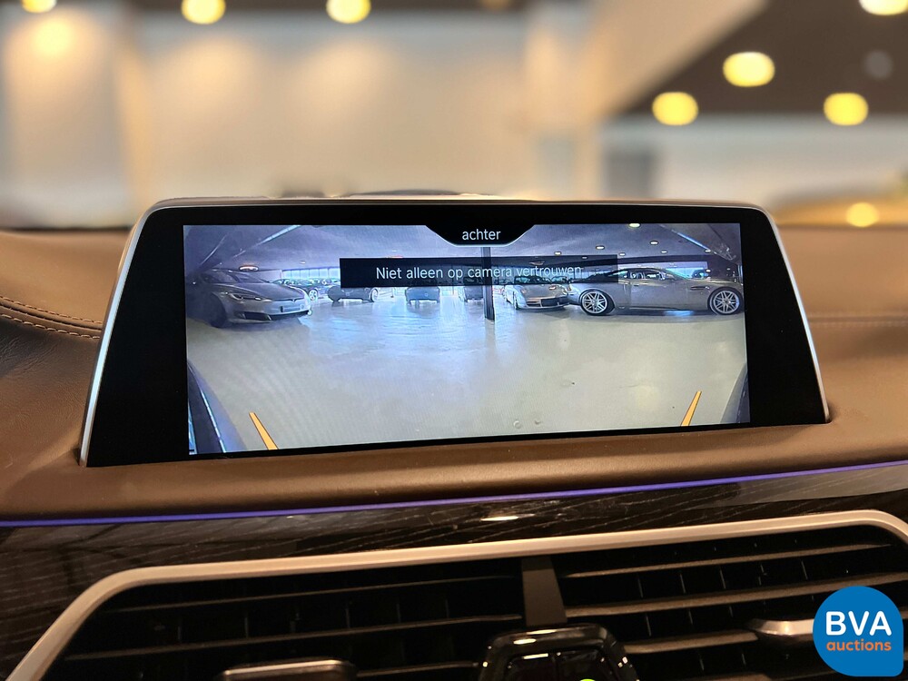 BMW M760Li xDrive M-Sport V12 7er LANG 609pk 2016 G12, L-128-BS.