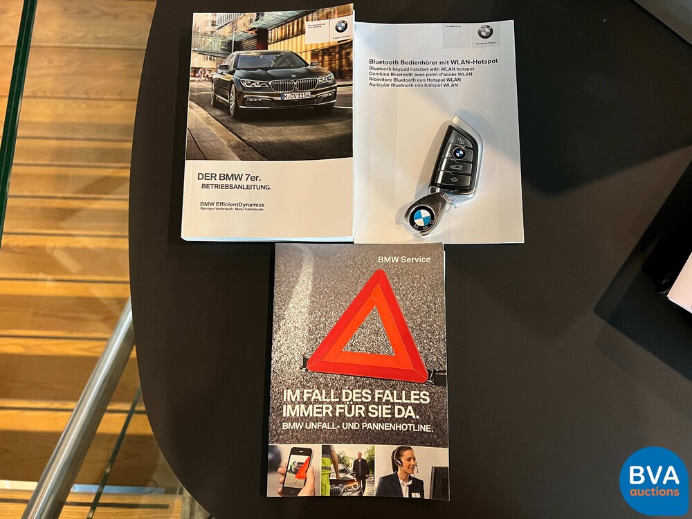 BMW M760Li xDrive M-Sport V12 7er LANG 609pk 2016 G12, L-128-BS.