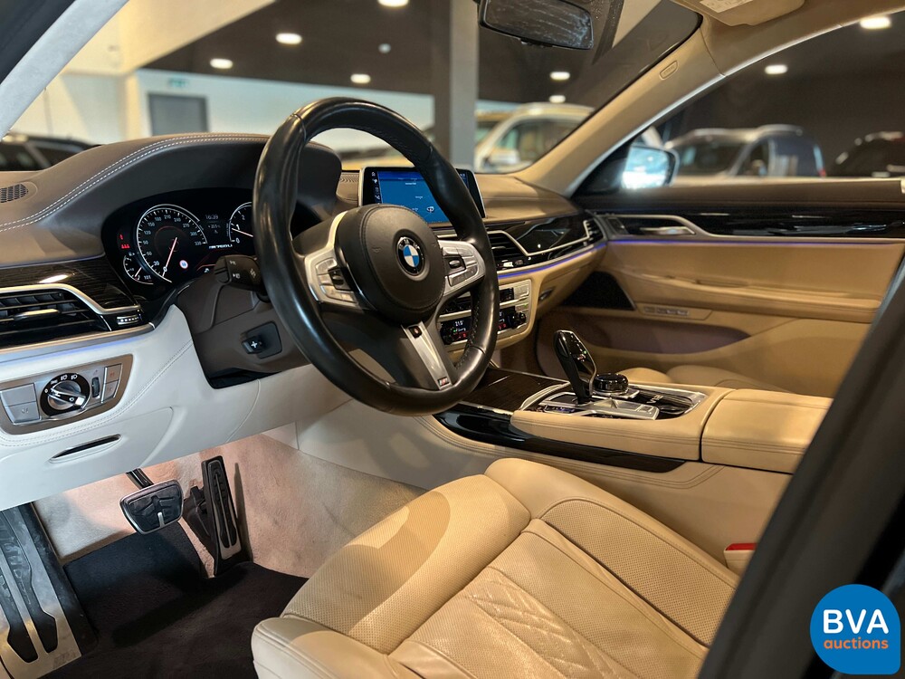 BMW M760Li xDrive M-Sport V12 7er LANG 609pk 2016 G12, L-128-BS.