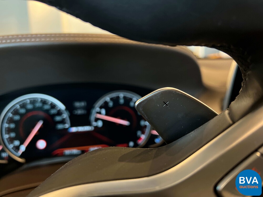 BMW M760Li xDrive M-Sport V12 7er LANG 609pk 2016 G12, L-128-BS.