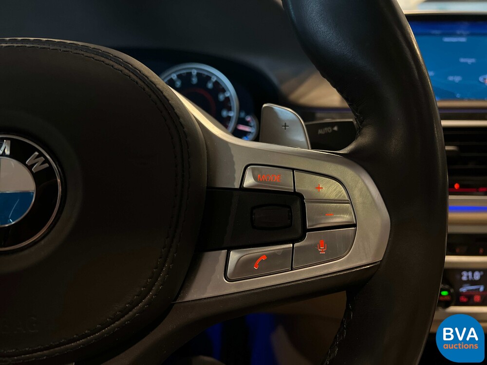 BMW M760Li xDrive M-Sport V12 7er LANG 609pk 2016 G12, L-128-BS.