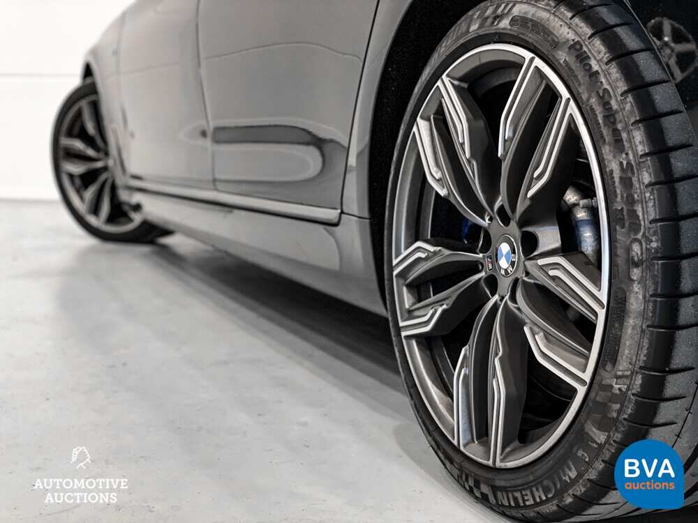 BMW M760Li xDrive M-Sport V12 7er LANG 609pk 2016 G12, L-128-BS.
