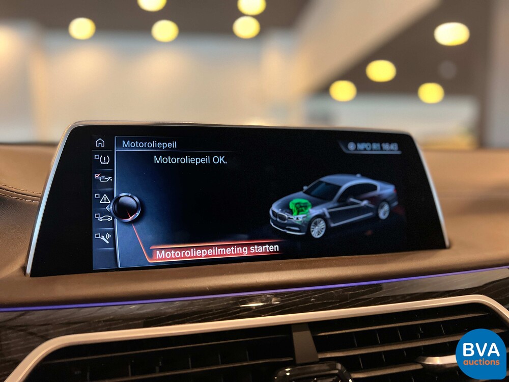 BMW M760Li xDrive M-Sport V12 7er LANG 609pk 2016 G12, L-128-BS.