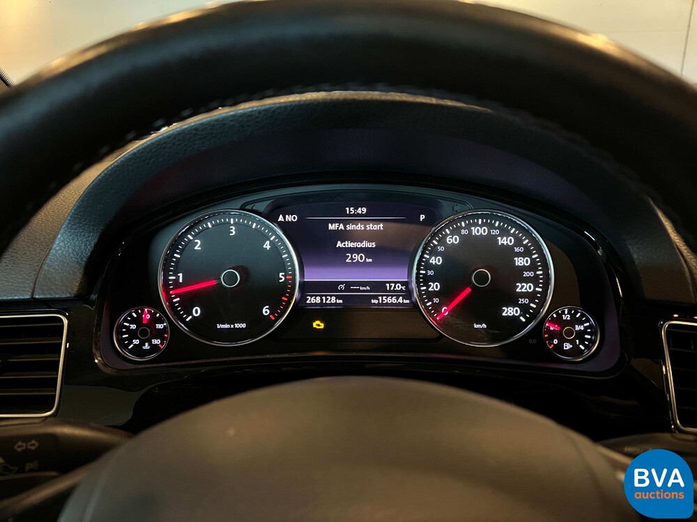 Volkswagen Touareg 4.2 V8 TDI R-line 340pk 2011, JT-349-P