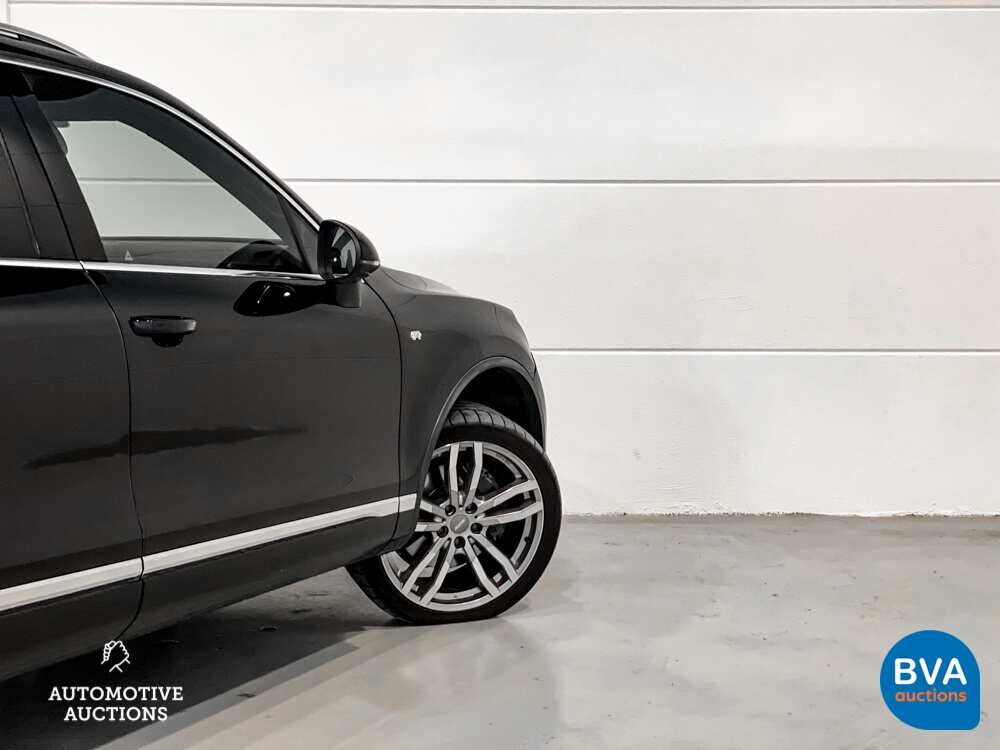 Volkswagen Touareg 4.2 V8 TDI R-line 340pk 2011, JT-349-P