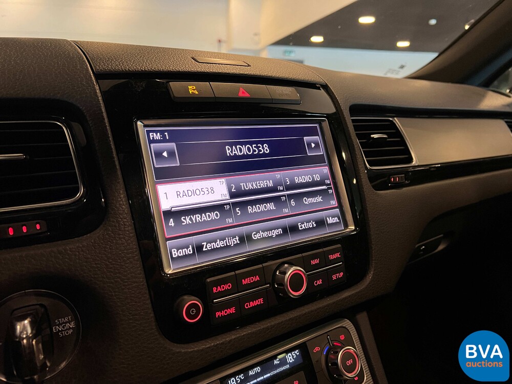 Volkswagen Touareg 4.2 V8 TDI R-line 340pk 2011, JT-349-P