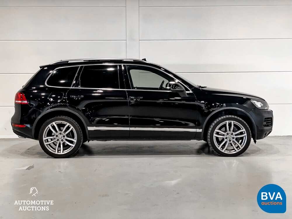Volkswagen Touareg 4.2 V8 TDI R-line 340pk 2011, JT-349-P
