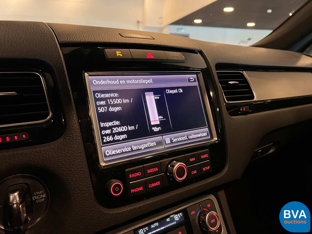 Volkswagen Touareg 4.2 V8 TDI R-line 340pk 2011, JT-349-P