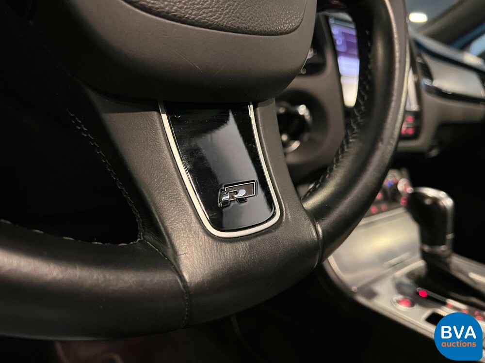 Volkswagen Touareg 4.2 V8 TDI R-line 340pk 2011, JT-349-P