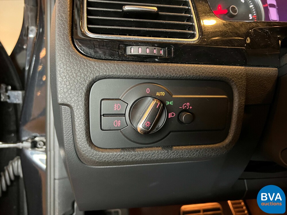 Volkswagen Touareg 4.2 V8 TDI R-line 340pk 2011, JT-349-P