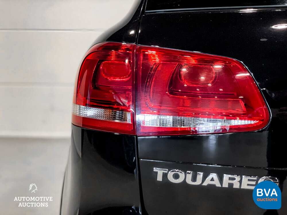 Volkswagen Touareg 4.2 V8 TDI R-line 340pk 2011, JT-349-P
