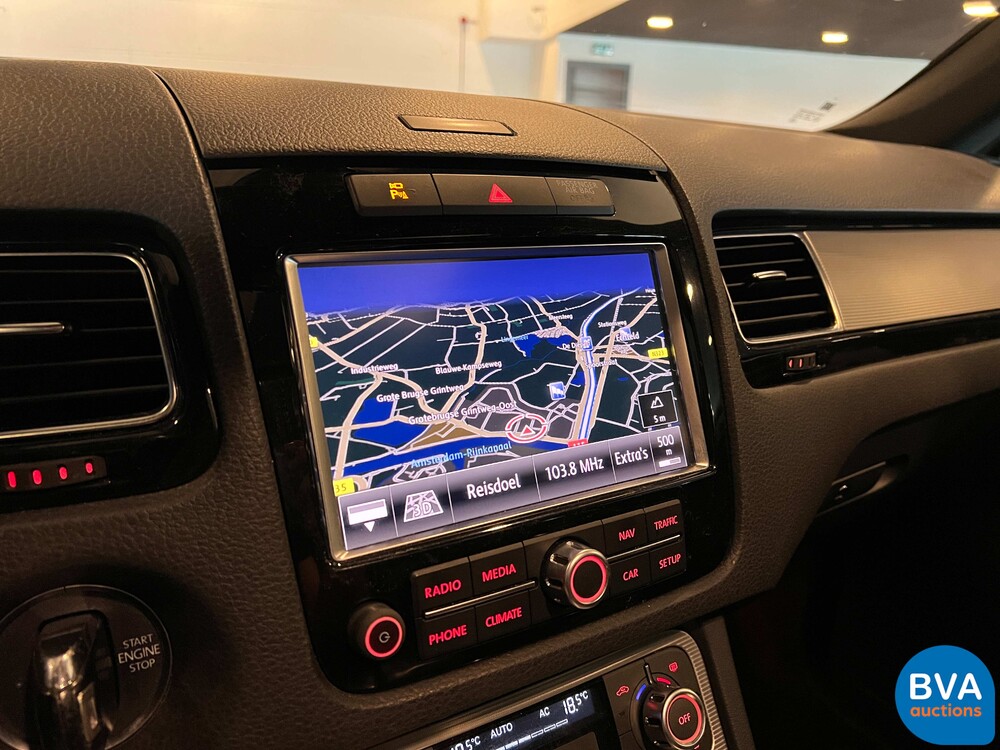 Volkswagen Touareg 4.2 V8 TDI R-line 340pk 2011, JT-349-P