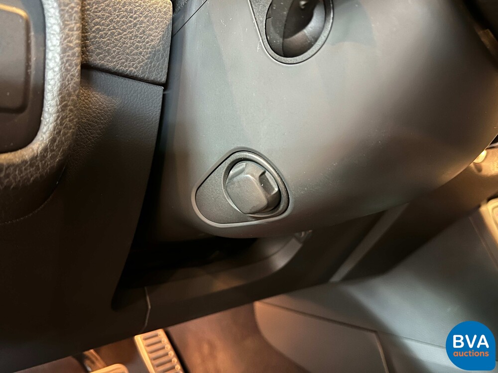 Volkswagen Touareg 4.2 V8 TDI R-line 340pk 2011, JT-349-P