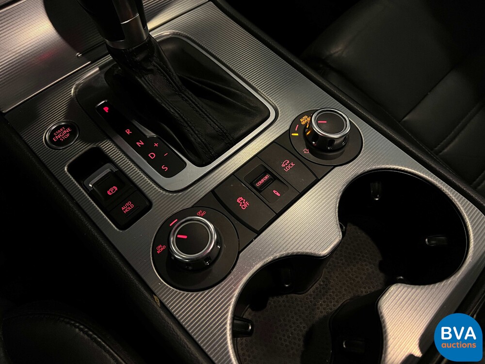 Volkswagen Touareg 4.2 V8 TDI R-line 340pk 2011, JT-349-P