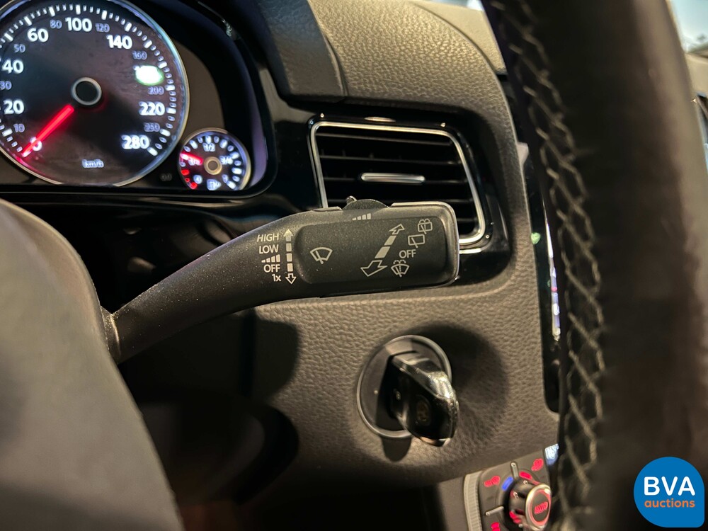 Volkswagen Touareg 4.2 V8 TDI R-line 340pk 2011, JT-349-P