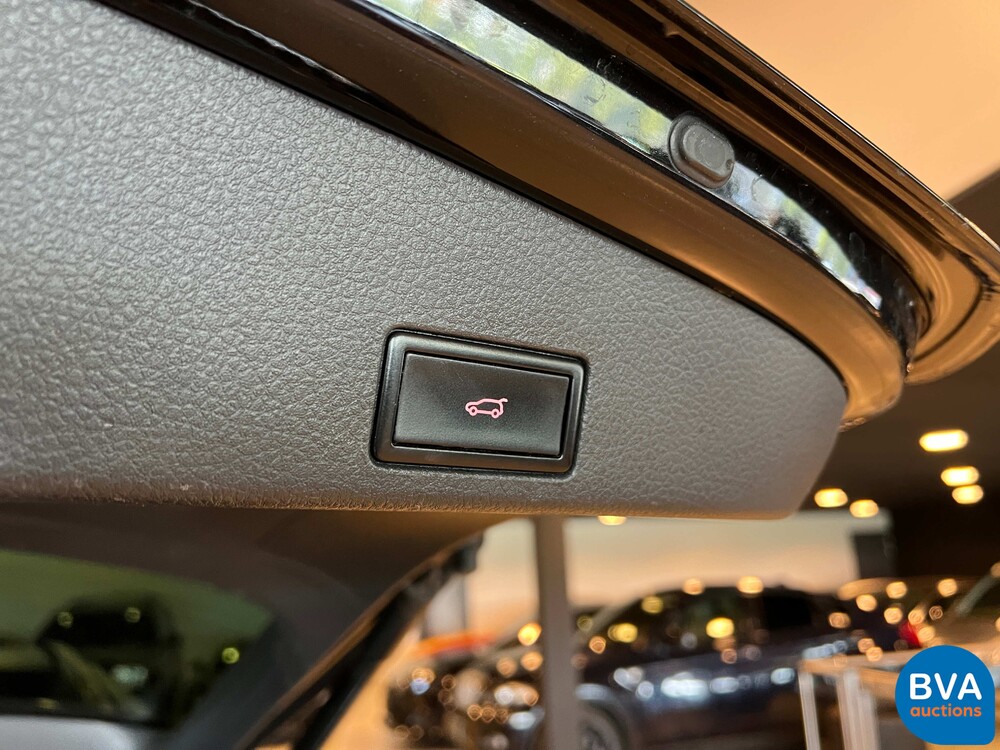 Volkswagen Touareg 4.2 V8 TDI R-line 340pk 2011, JT-349-P