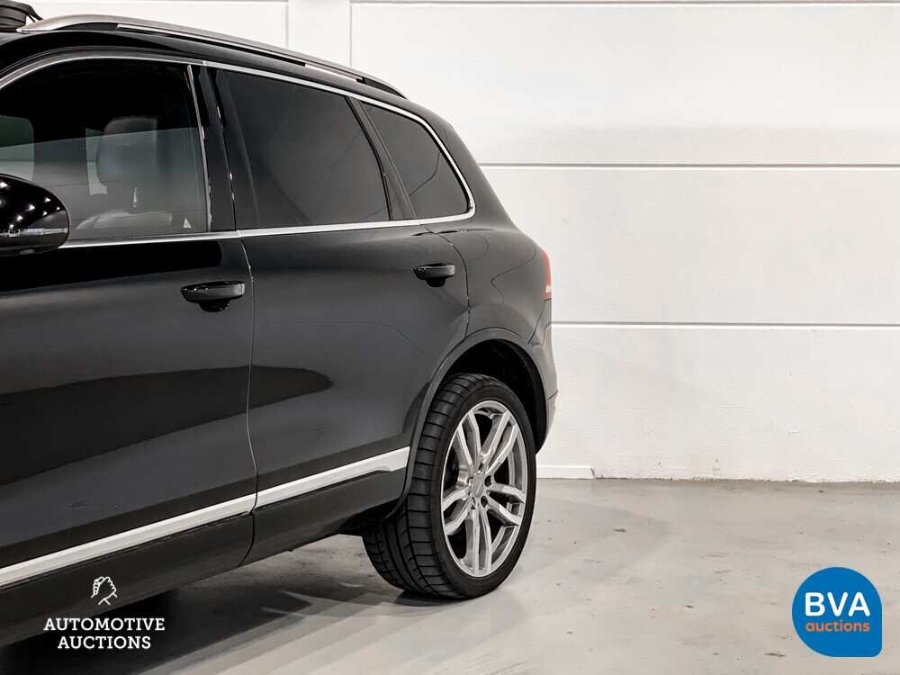 Volkswagen Touareg 4.2 V8 TDI R-line 340pk 2011, JT-349-P