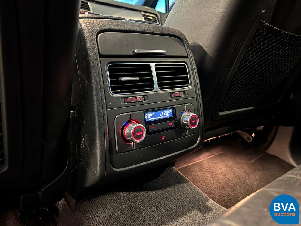 Volkswagen Touareg 4.2 V8 TDI R-line 340pk 2011, JT-349-P