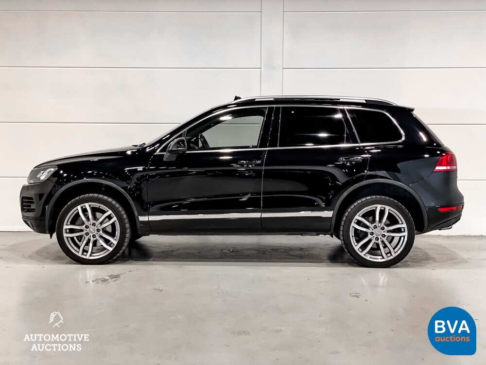 Volkswagen Touareg 4.2 V8 TDI R-line 340pk 2011, JT-349-P