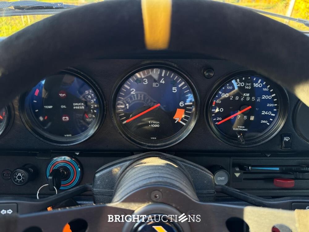 Porsche 911 3.2 Carrera -Rally- 232hp 1985 (PASSENDE ZAHLEN)
