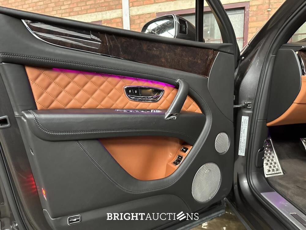 Bentley Bentayga Hybrid 3.0 340pk 2020