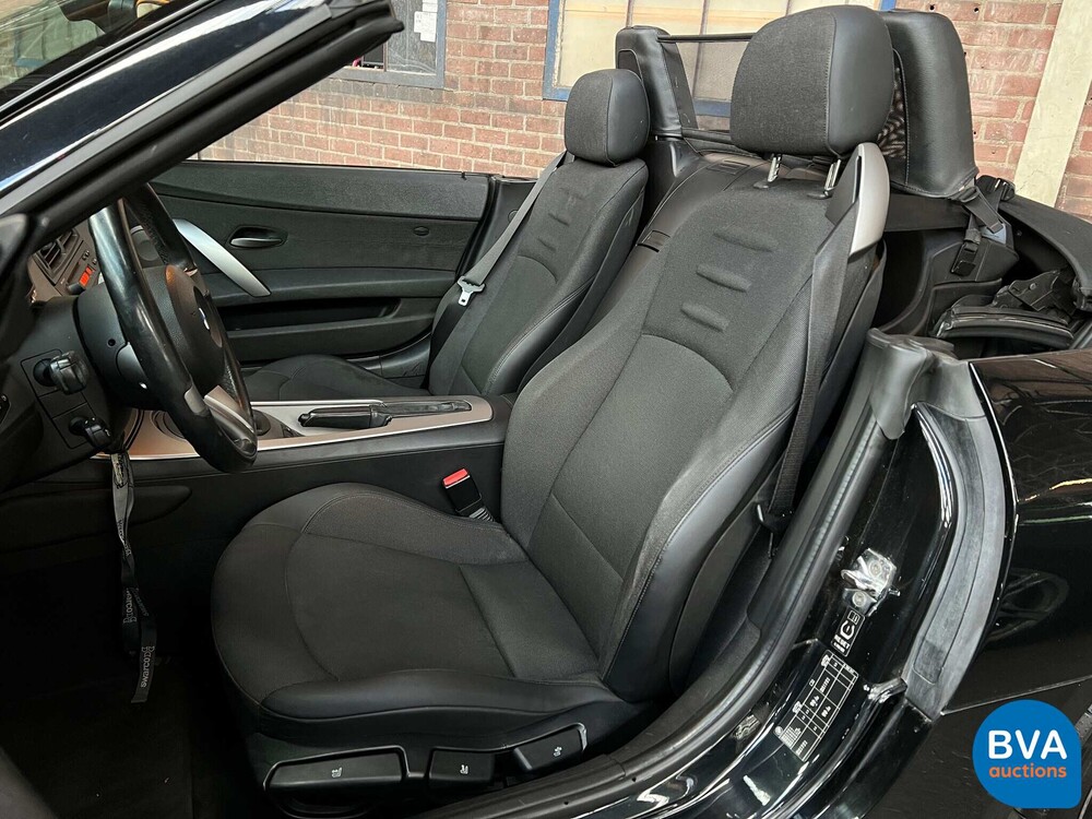 BMW Z4 Roadster 2.2i Pure 170pk 2004 -Org. NL-, 60-PR-NS