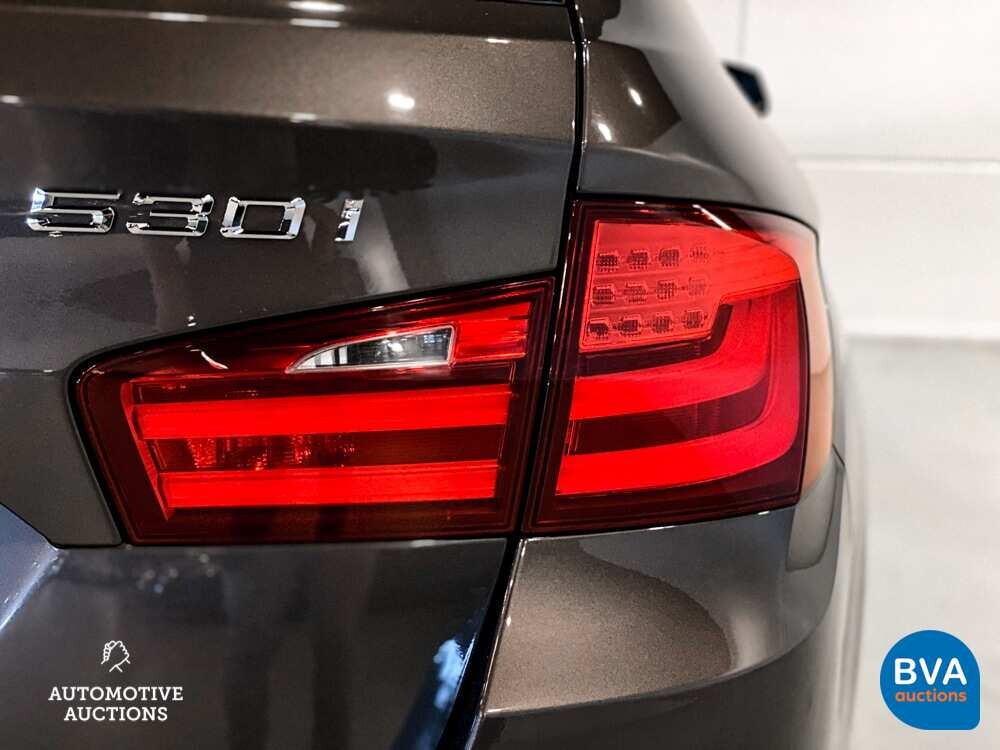 BMW 530i High Executive Touring 5-serie 272pk 2012, 7-SJV-26