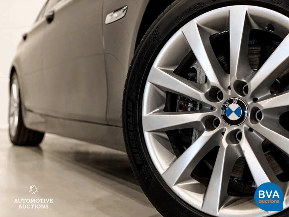 BMW 530i High Executive Touring 5-serie 272pk 2012, 7-SJV-26