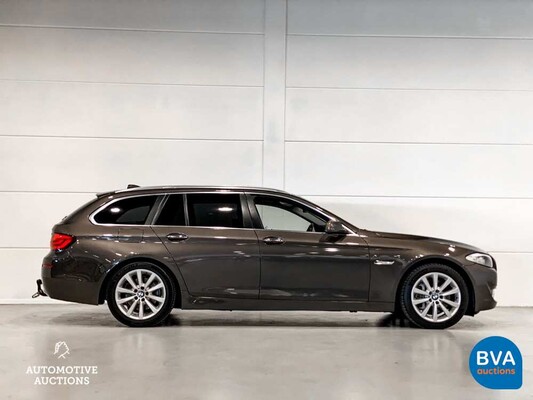 BMW 530i High Executive Touring 5-serie 272pk 2012, 7-SJV-26