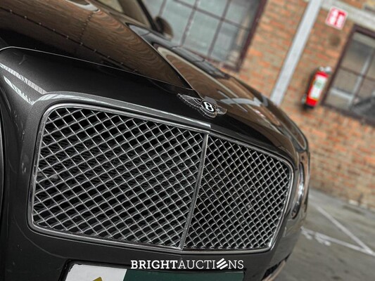 Bentley Flying Spur 6.0 W12 625pk 2016, SG-010-N
