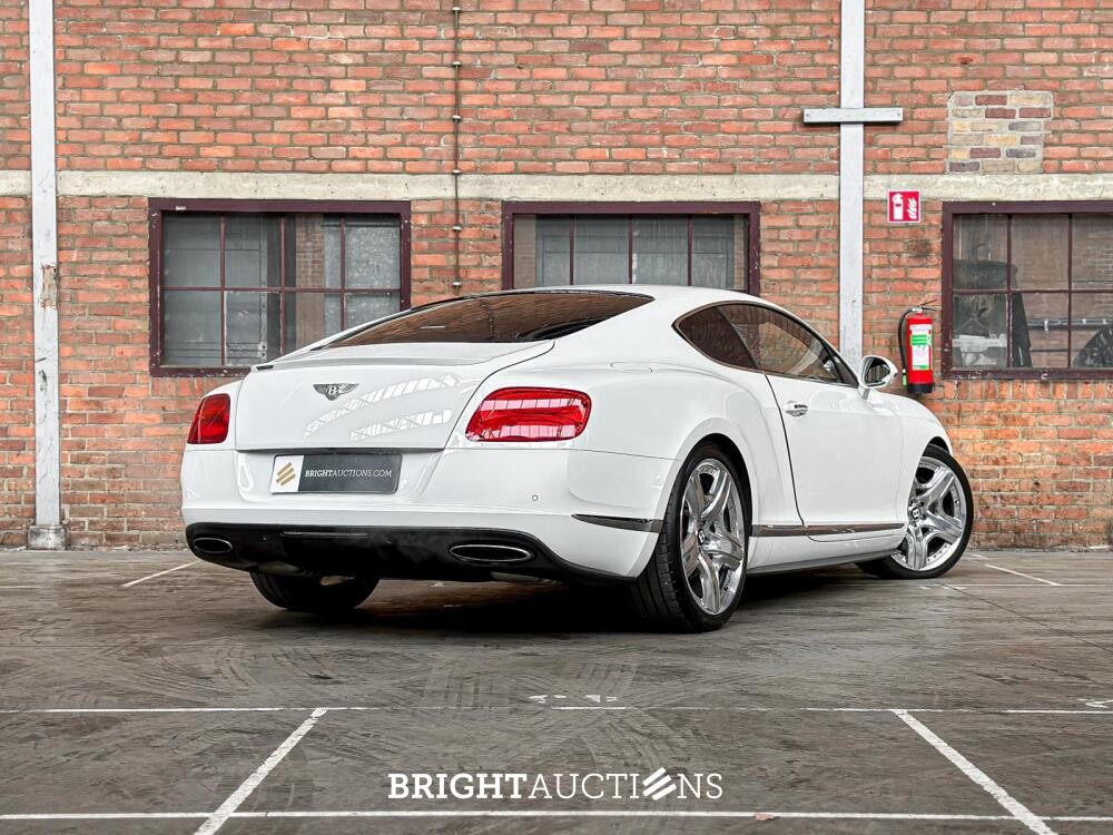 Bentley Continental GT 6.0 W12 575hp 2012 -Facelift- (49,000 km)