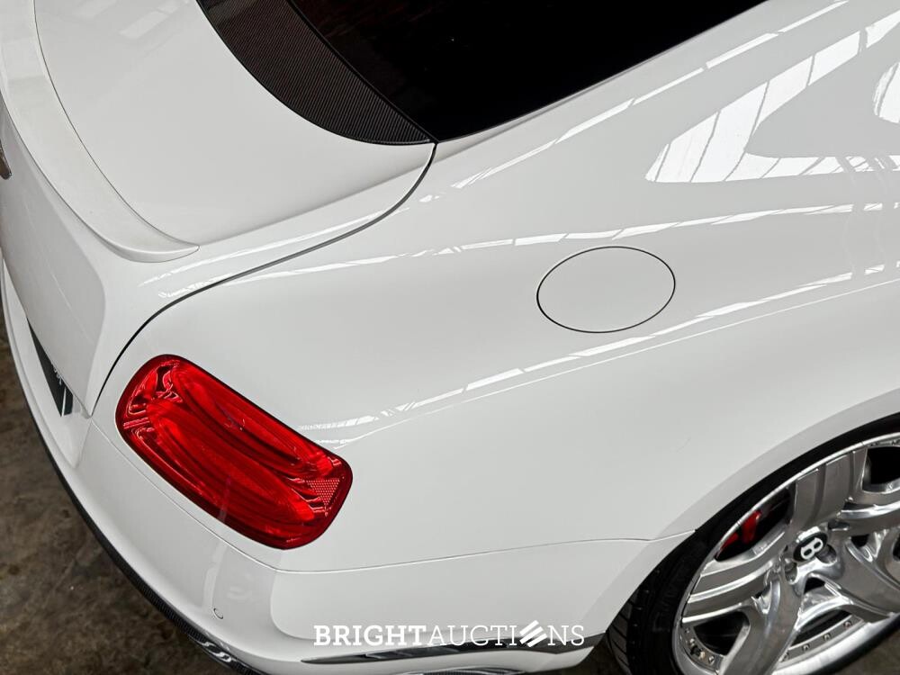 Bentley Continental GT 6.0 W12 575hp 2012 -Facelift- (49,000 km)