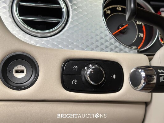 Bentley Continental GT 6.0 W12 575pk 2012 -Facelift- (49.000 km)