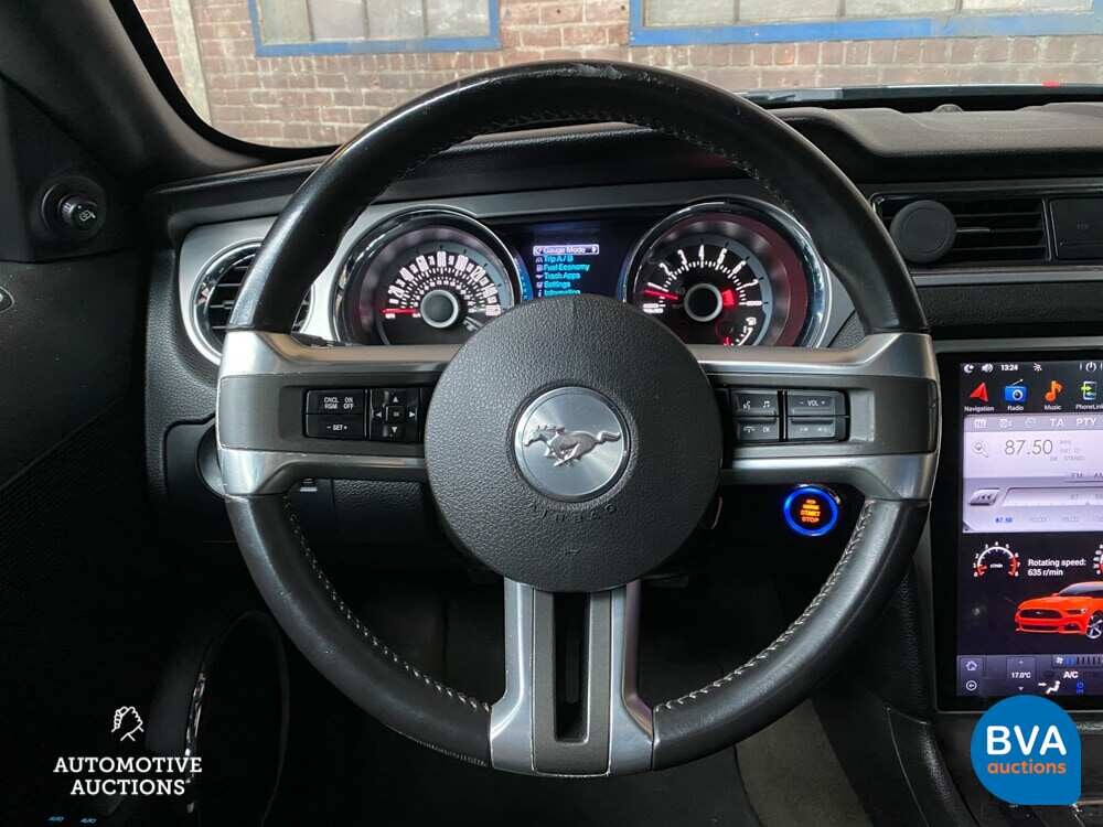 Ford Mustang GT 416hp 2013.
