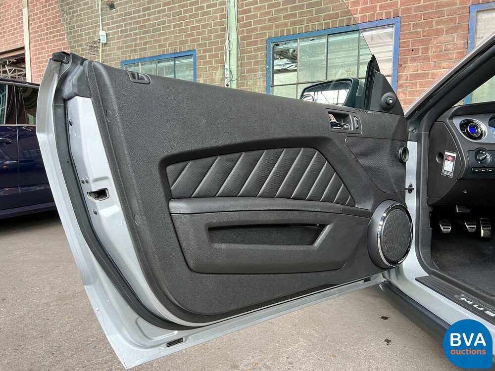 Ford Mustang GT 4.6 V8 305pk 2010, J-486-GG