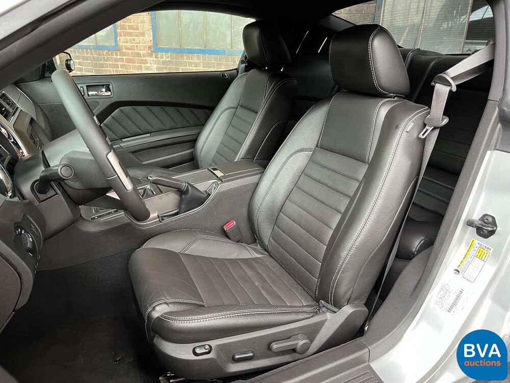 Ford Mustang GT 4.6 V8 305pk 2010, J-486-GG